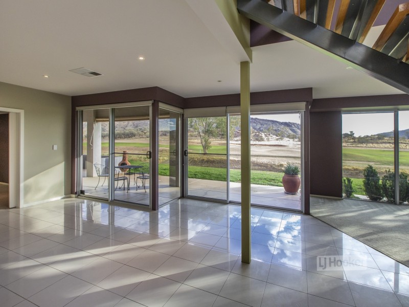 6 Coppock Court, Desert Springs NT 0870