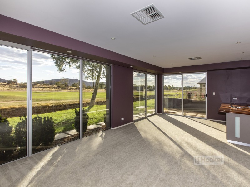 6 Coppock Court, Desert Springs NT 0870