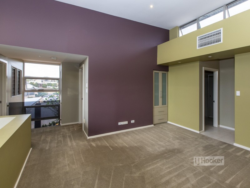 6 Coppock Court, Desert Springs NT 0870