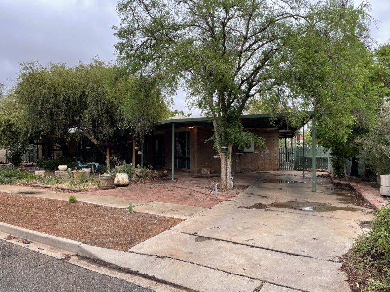 24 Purvis Crescent, Gillen NT 0870