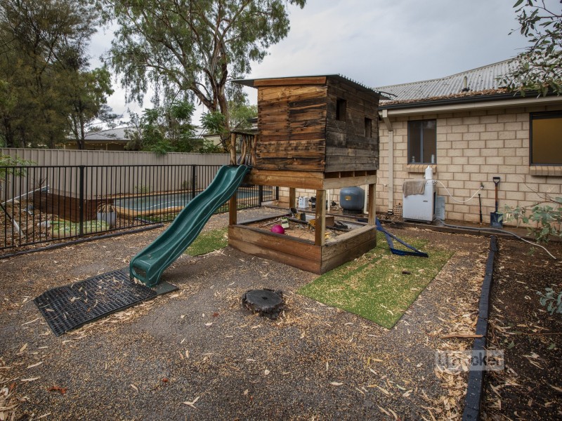 4 Reus Court, East Side NT 0870
