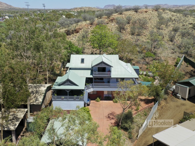 8 Karee Court, Larapinta NT 0875