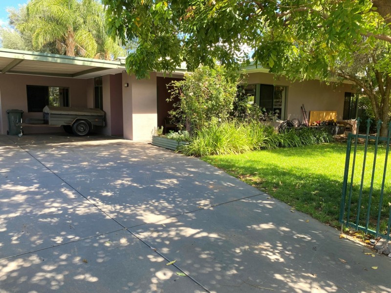 11 Newland Street, Gillen NT 0870