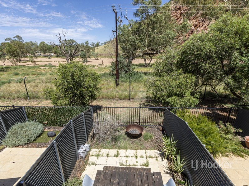 8/70 Palm Circuit, Ross NT 0870