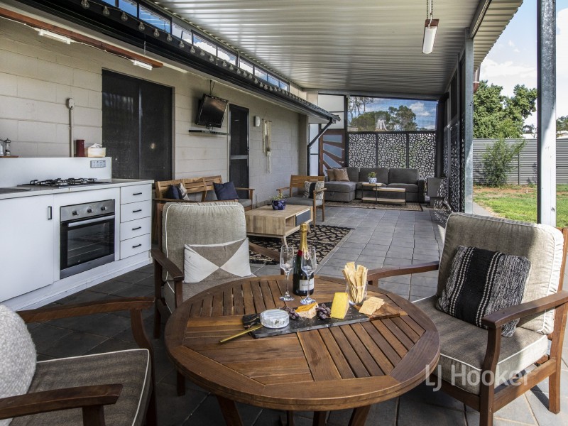 16 Plumbago Crescent, Sadadeen NT 0870