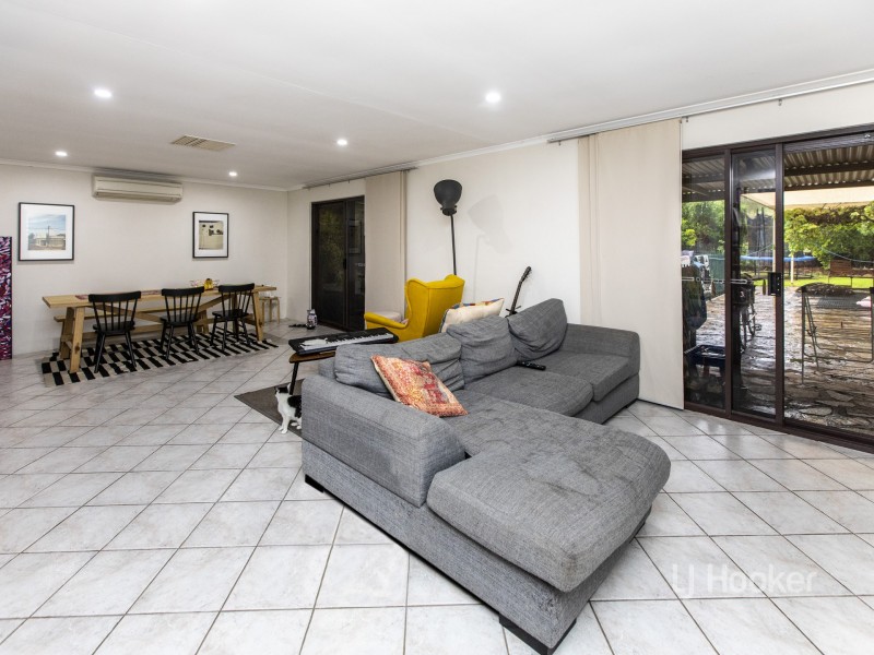 7 The Fairway, Desert Springs NT 0870