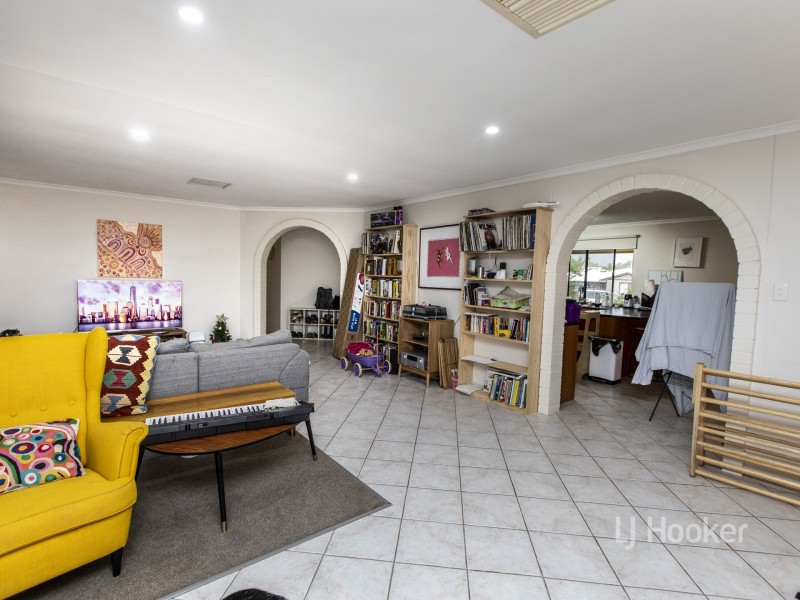 7 The Fairway, Desert Springs NT 0870