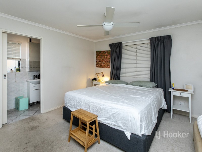 7 The Fairway, Desert Springs NT 0870