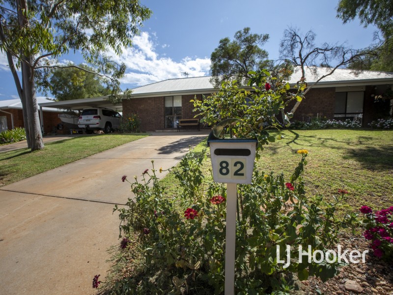 82 Hillside Gardens, Desert Springs NT 0870