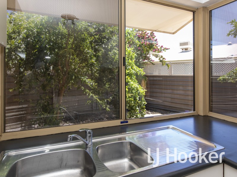 5/4 Caterpillar Court, Desert Springs NT 0870