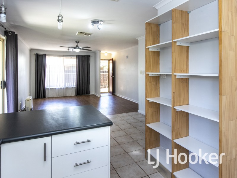 5/4 Caterpillar Court, Desert Springs NT 0870