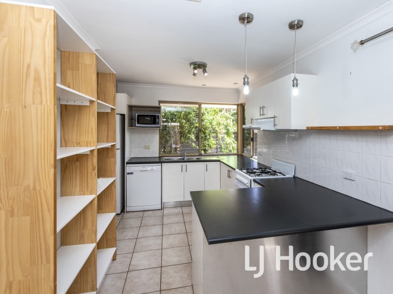 5/4 Caterpillar Court, Desert Springs NT 0870