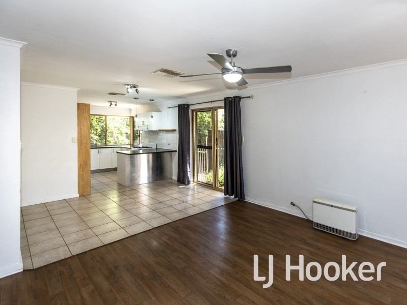 5/4 Caterpillar Court, Desert Springs NT 0870