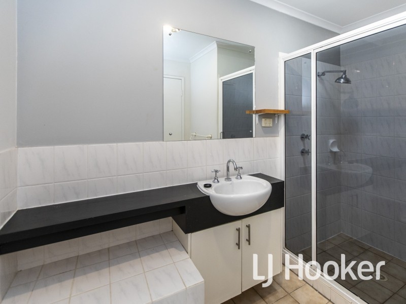 5/4 Caterpillar Court, Desert Springs NT 0870