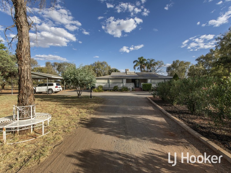 92 Chateau Road, Connellan NT 0870