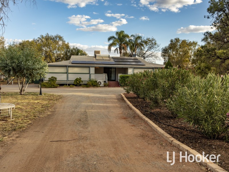 92 Chateau Road, Connellan NT 0870