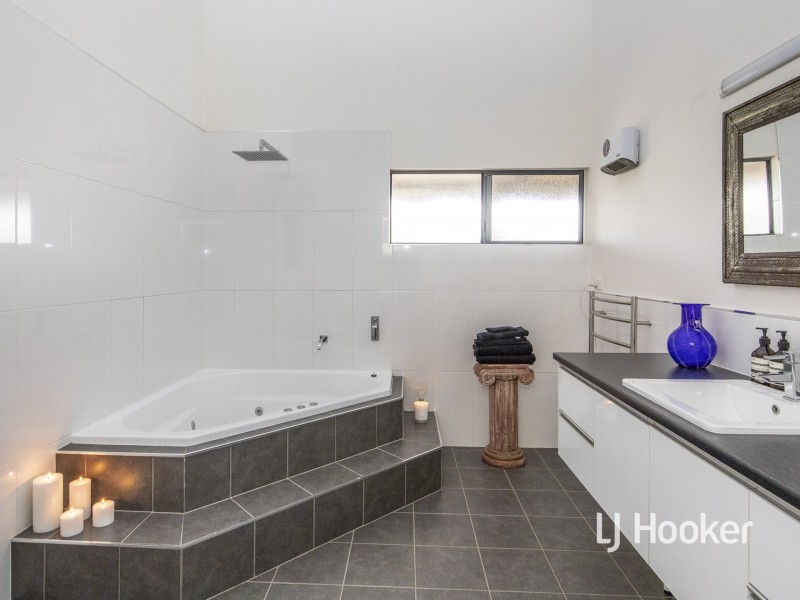 68 Chateau Road, Connellan NT 0870