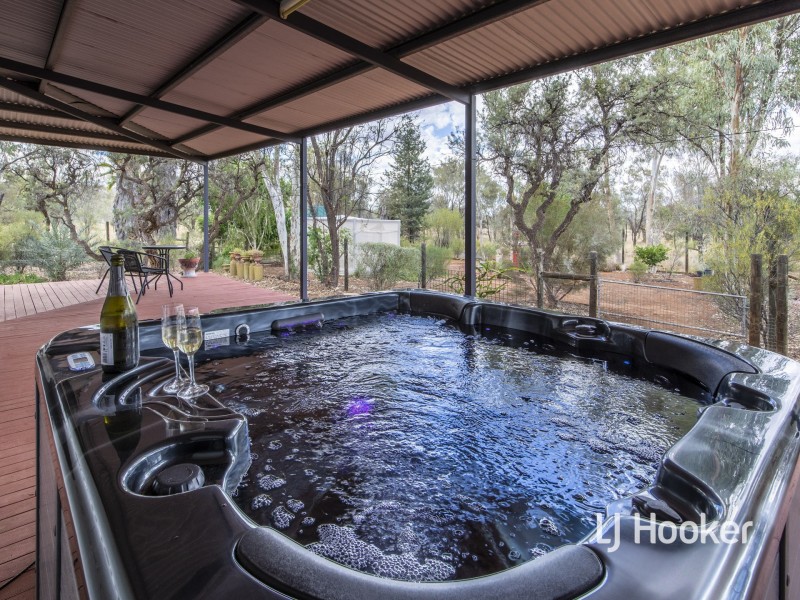 68 Chateau Road, Connellan NT 0870