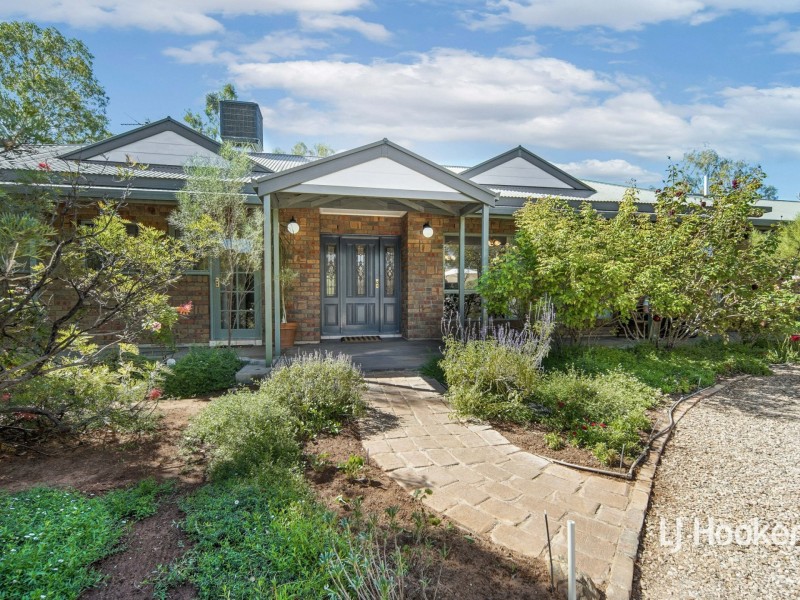 4902 Chateau Road, Connellan NT 0870
