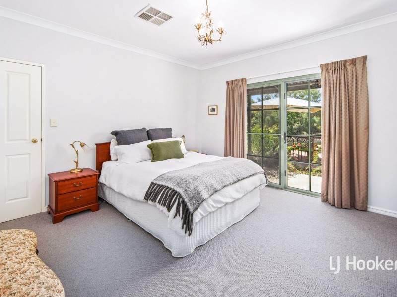 4902 Chateau Road, Connellan NT 0870