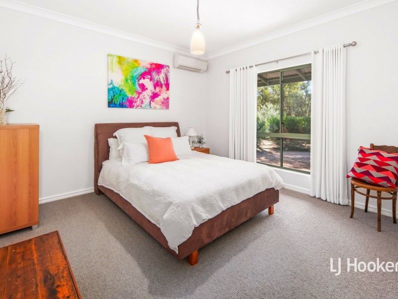 4902 Chateau Road, Connellan NT 0870