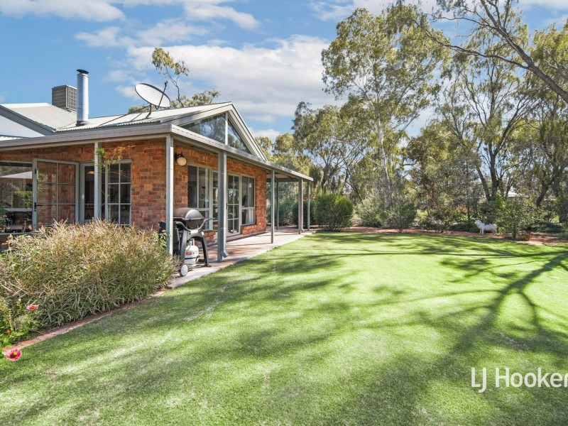 4902 Chateau Road, Connellan NT 0870