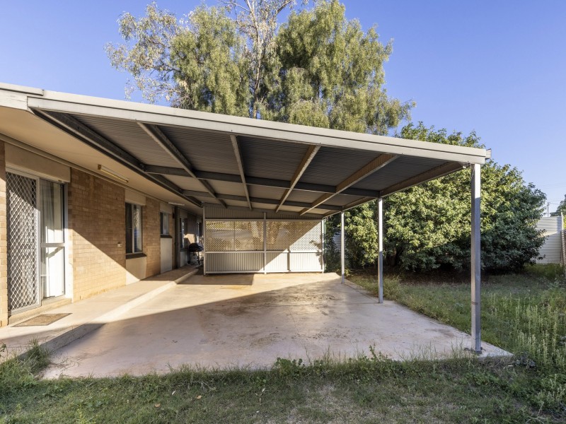 96 Bloomfield Street, Gillen NT 0870