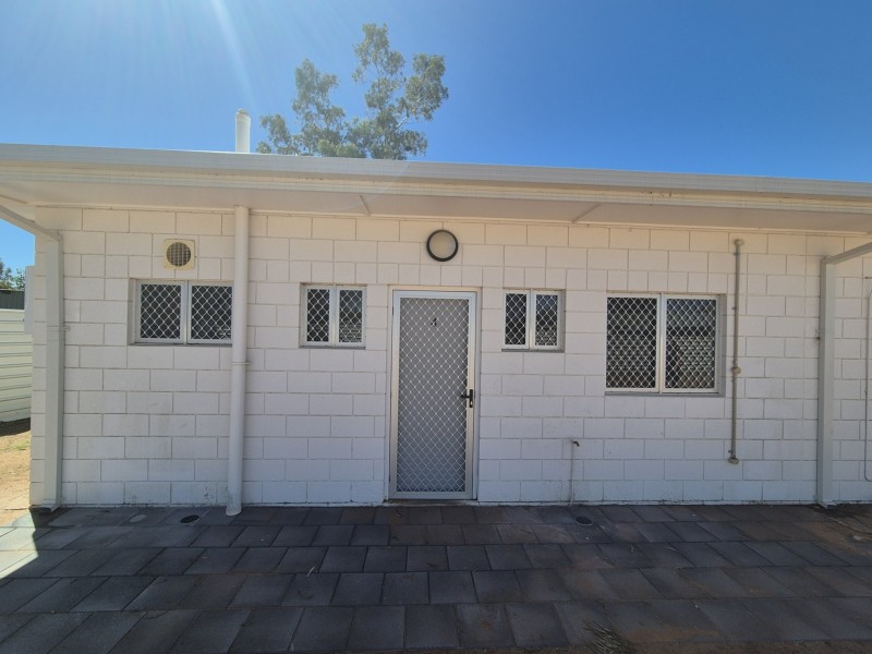 4/23 Undoolya Road, East Side NT 0870