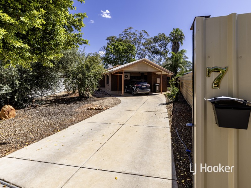 7 Liddle Court, Sadadeen NT 0870