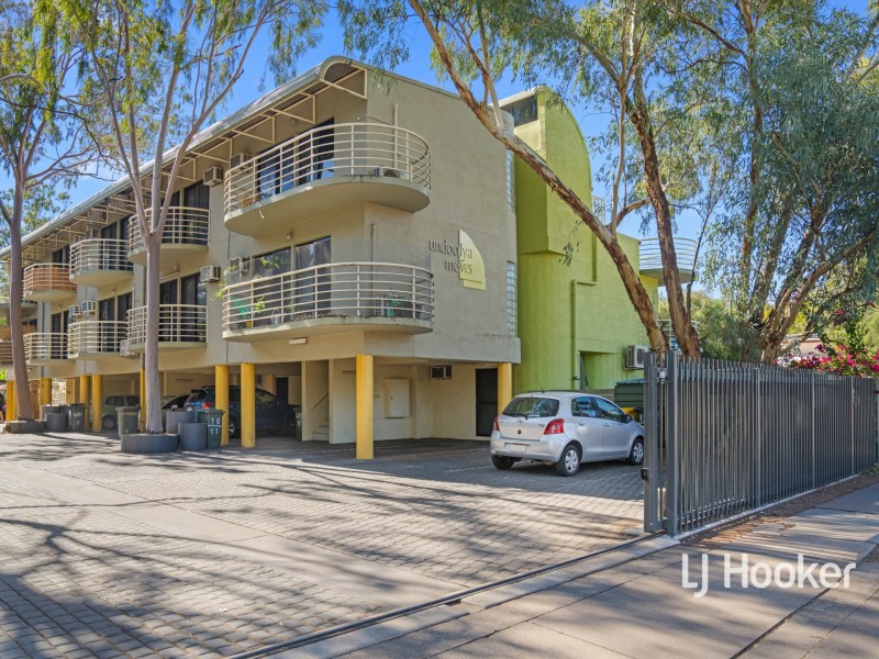 2/11 Undoolya Road, East Side NT 0870