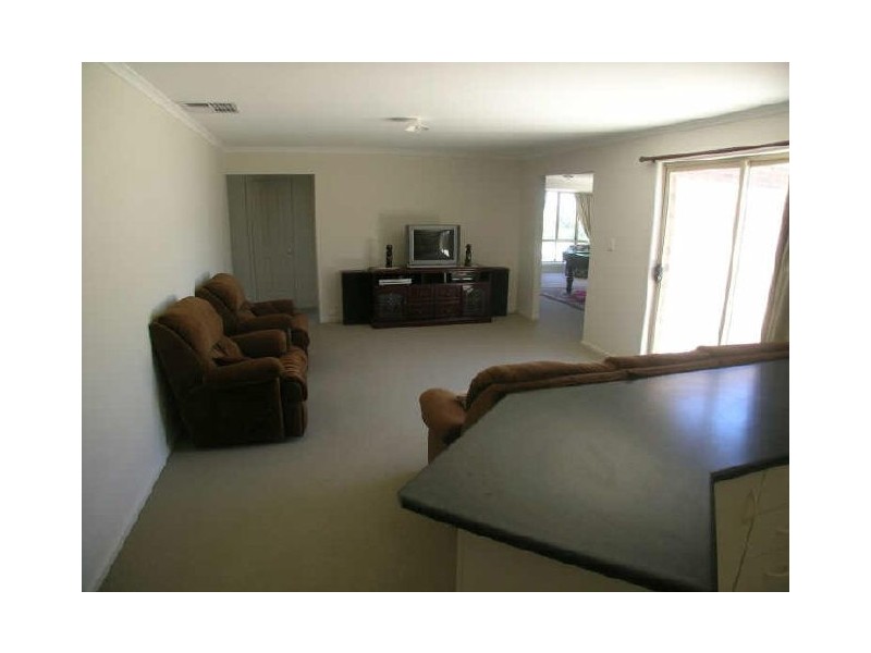 11 John Dallwitz Avenue, Angaston SA 5353