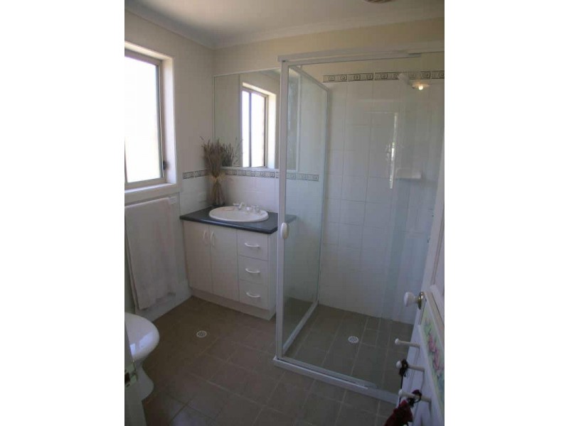 11 John Dallwitz Avenue, Angaston SA 5353