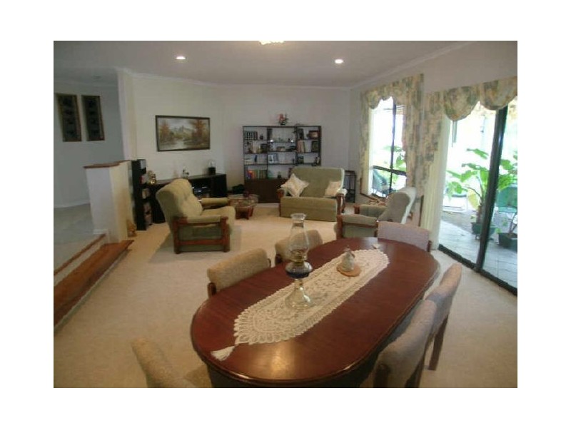 4 Barons Court, Greenock SA 5360