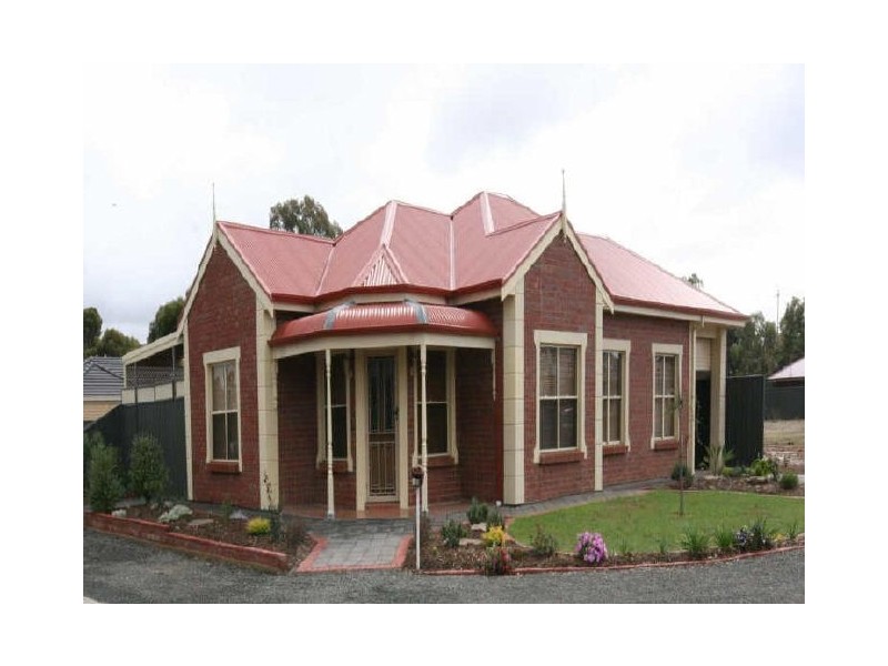 27 Pinot Crescent, Nuriootpa SA 5355