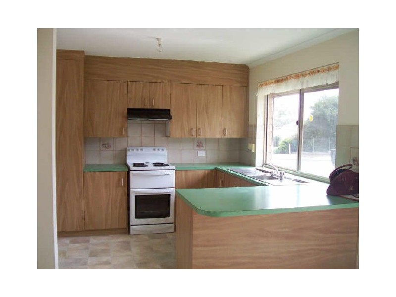 4 Flora Street, Greenock SA 5360