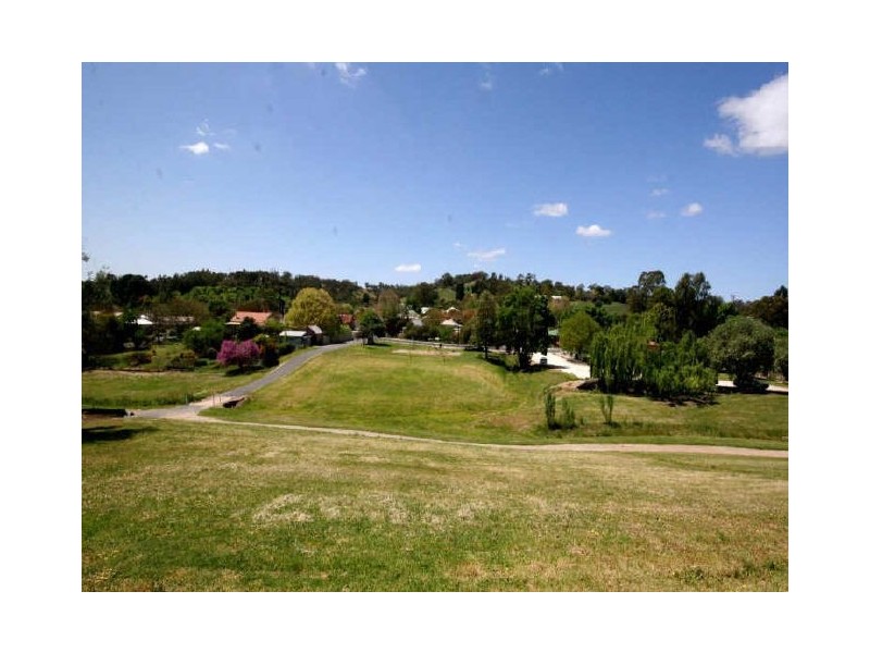 24 Anton Street, Angaston SA 5353