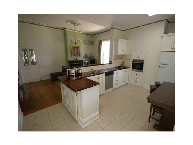 27 Fourth Street, Nuriootpa SA 5355