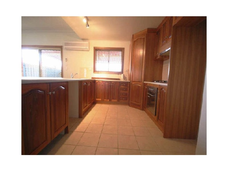 27 Pinot Crescent, Nuriootpa SA 5355