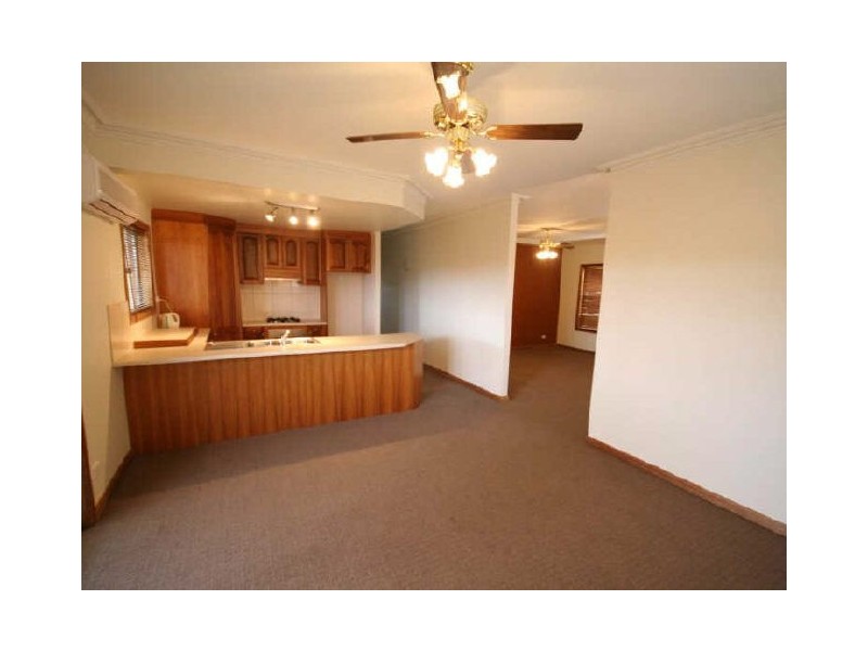 27 Pinot Crescent, Nuriootpa SA 5355