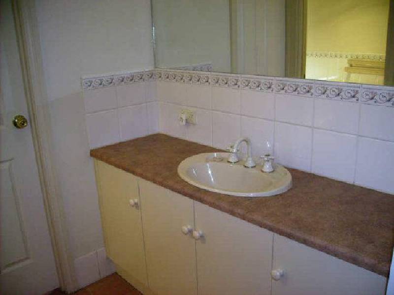 12 McLean Street, Berri SA 5343