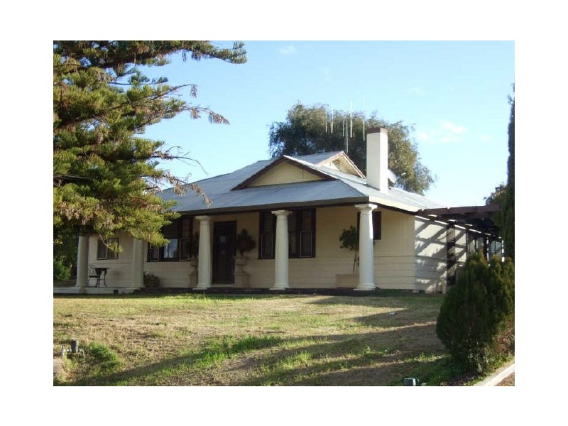 39 Powell Street, Berri SA 5343