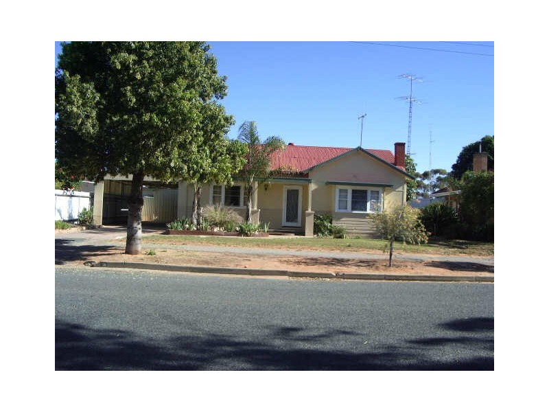 30 Dickerson Street, Barmera SA 5345