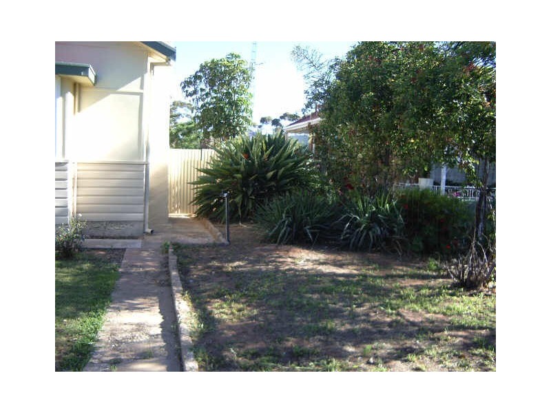 30 Dickerson Street, Barmera SA 5345