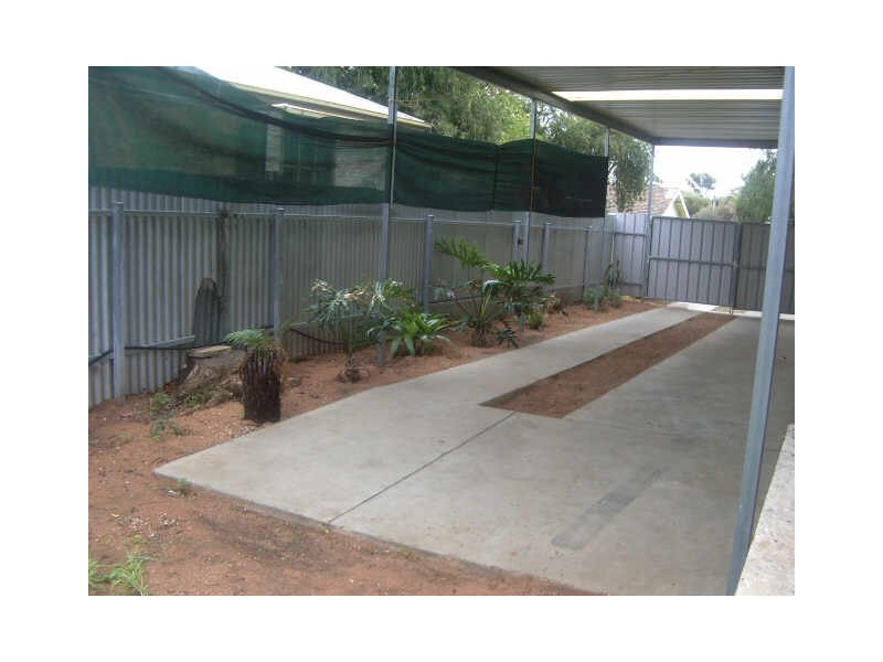 13 Clark Street, Berri SA 5343