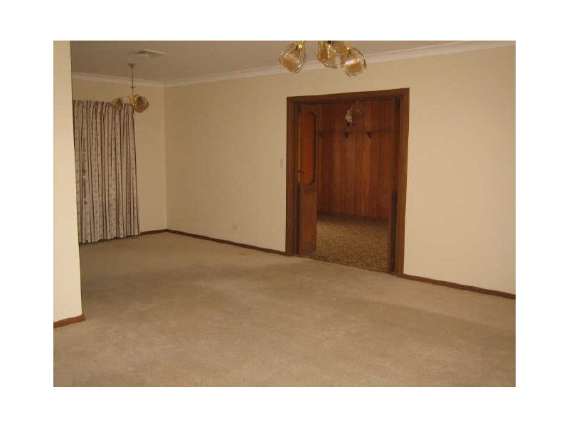 11 Hilltop Drive, Loxton SA 5333