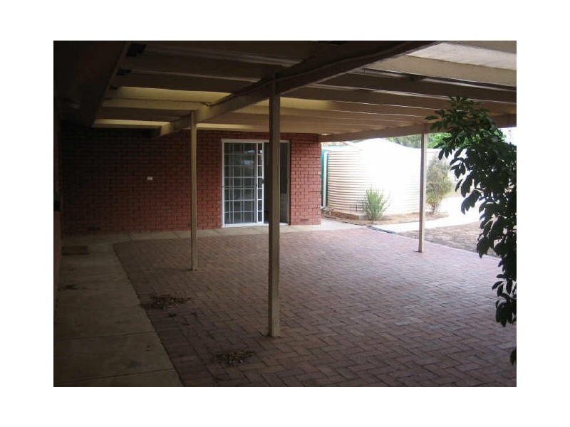 11 Hilltop Drive, Loxton SA 5333