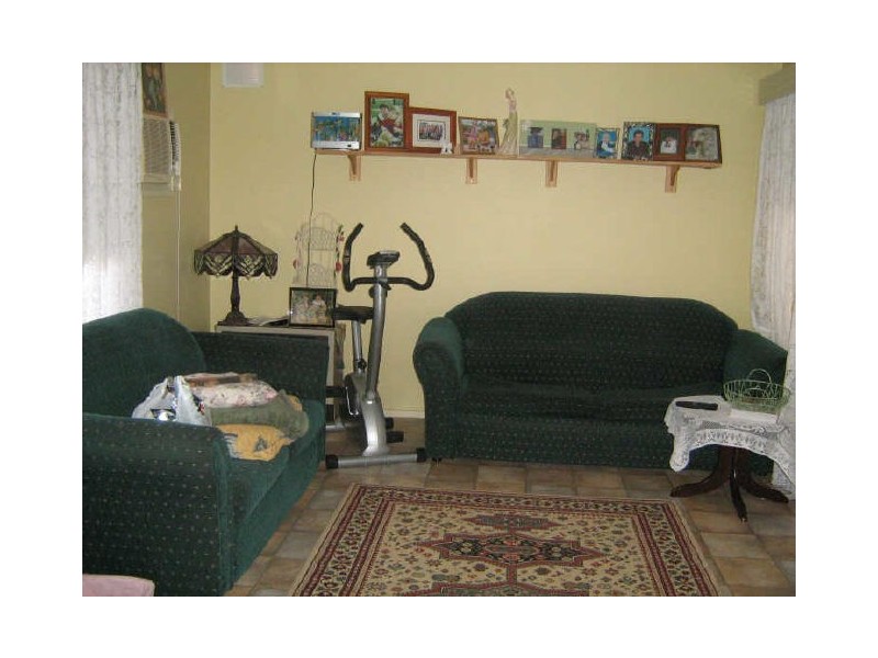 6 Baynes Street, Barmera SA 5345