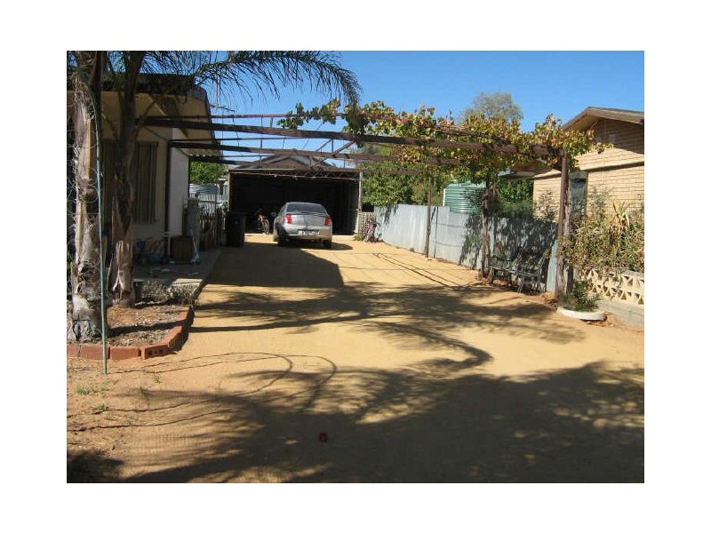 6 Baynes Street, Barmera SA 5345