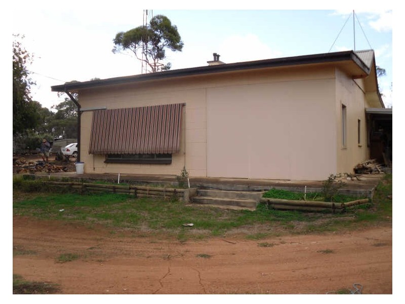 Section 490, Bottom Road, Glossop SA 5344