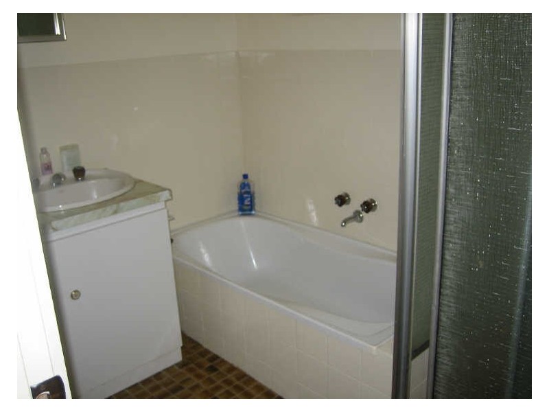 10 Vivian Cock Street, Berri SA 5343